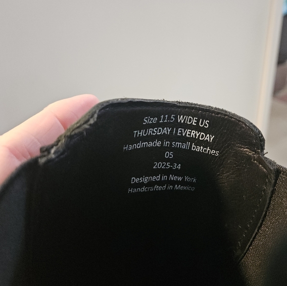 Thursday Boot Company Women's Black Leather Duchess Chelsea 11.5 Wide Classic - Picture 6 of 7